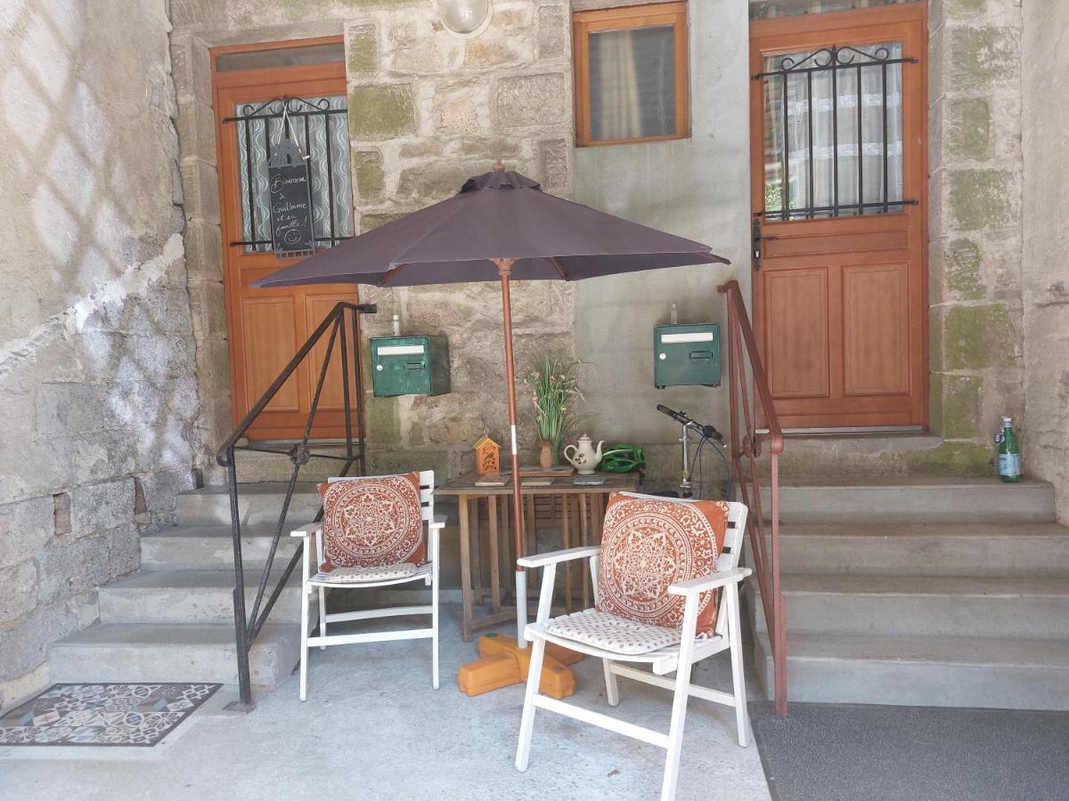 Relax by River Vezere in Sage Arts Apartment Treignac Exterior foto